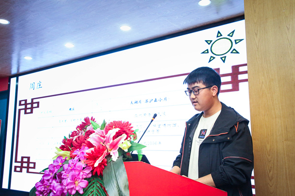“家?；?dòng)，攜手共進(jìn)”——2019級(jí)新生基礎(chǔ)階段課程結(jié)課答辯圓滿結(jié)束
