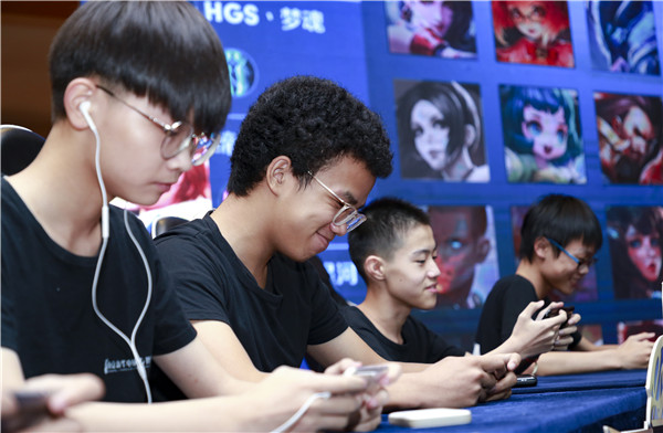 初中畢業(yè)學電競好不好？就業(yè)前景怎么樣？