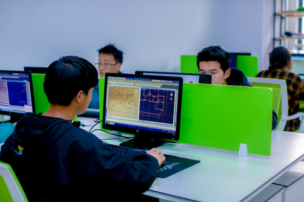 南京新華電腦的學費多少？學費貴么？