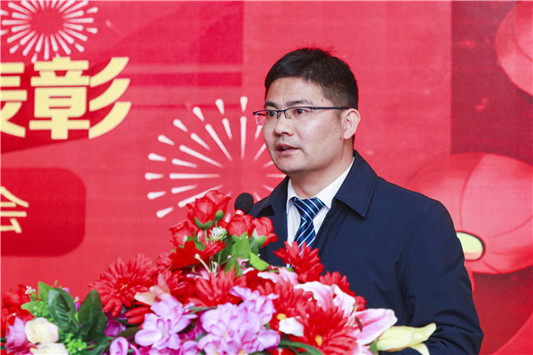 2020春季教學(xué)質(zhì)量月總結(jié)表彰暨教學(xué)研發(fā)部署大會(huì)隆重舉行！