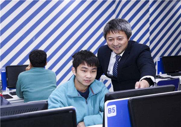 男生學什么IT<a href=http://njxh.cn target=_blank class=infotextkey>專業(yè)</a>好，自學or培訓？