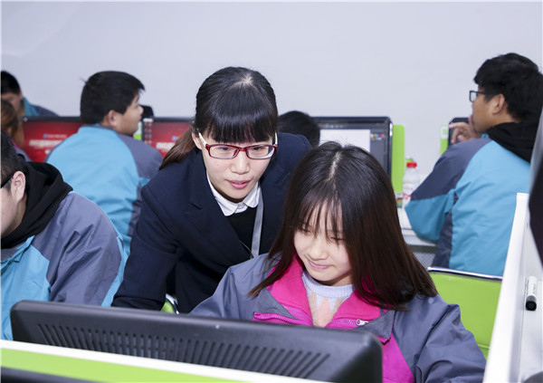 男生學什么IT<a href=http://njxh.cn target=_blank class=infotextkey>專業(yè)</a>好，自學or培訓？