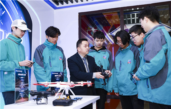2020高考填報志愿選什么<a href=http://njxh.cn target=_blank class=infotextkey>專業(yè)</a>好？互聯(lián)網(wǎng)行業(yè)占大頭！