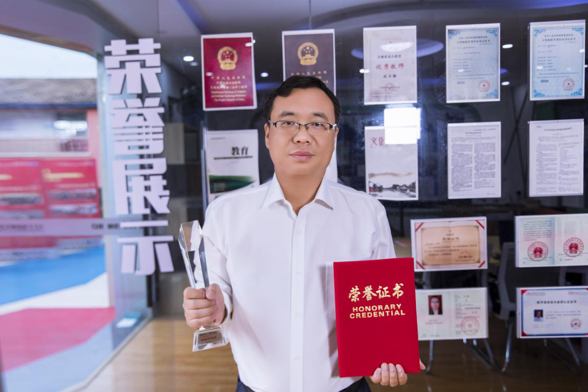 <a href=http://njxh.cn target=_blank class=infotextkey>專業(yè)</a>榜樣 | 砥礪前行 時(shí)代風(fēng)向！