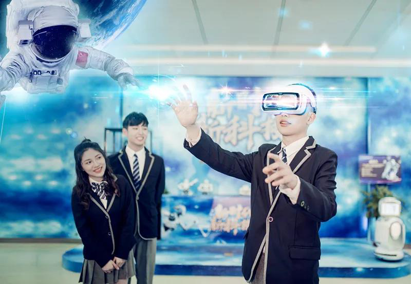 人人出彩 技能強(qiáng)國(guó)，新華邀你體驗(yàn)工匠精神