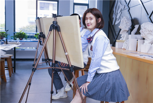 女生讀職業(yè)學(xué)校，學(xué)什么<a href=http://njxh.cn target=_blank class=infotextkey>專業(yè)</a>好就業(yè)