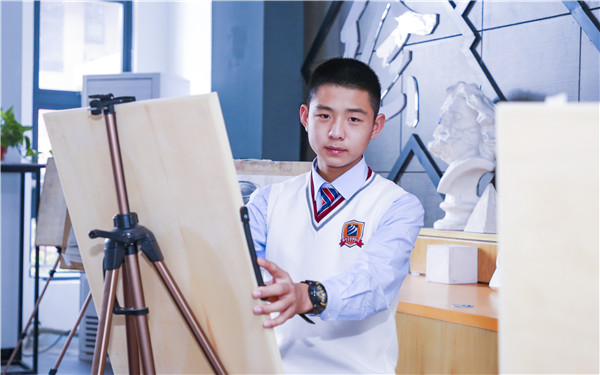 現(xiàn)在男生學什么技術好？