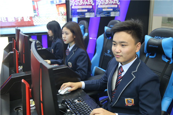 男生讀中專學什么<a href=http://njxh.cn target=_blank class=infotextkey>專業(yè)</a>比較好？