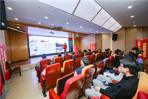 企業(yè)大咖進校園|拓寬就業(yè)渠道，搭建就業(yè)橋梁