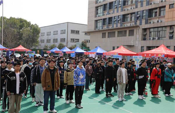 追光有“你”，歡迎“新”上人 南京新華電腦專修學校2024年春季社團招新大會順利收官