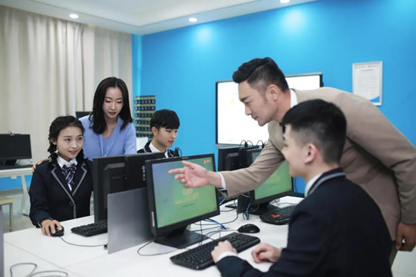初中女生畢業(yè)學什么技術好？