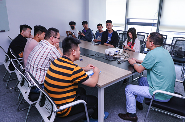 暖心就業(yè)回訪，心系學子成長
